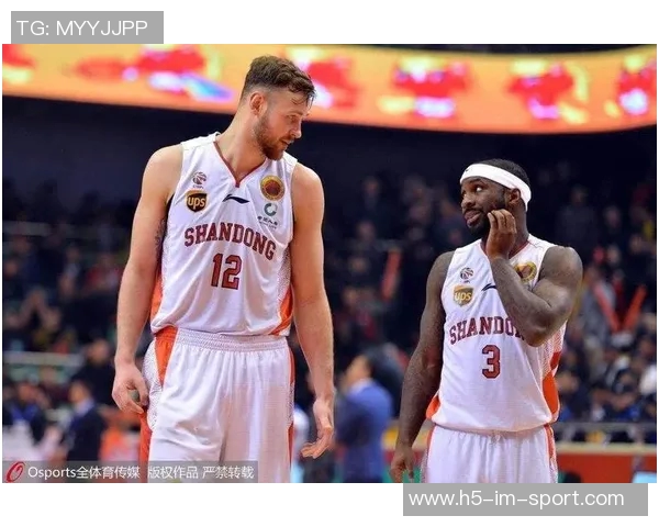 格莱姆斯三分雨倾城全场24分助球队锁定胜局